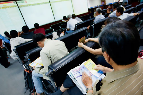 HNX hợp tác với Sở Giao dịch chứng khoán Thâm Quyến